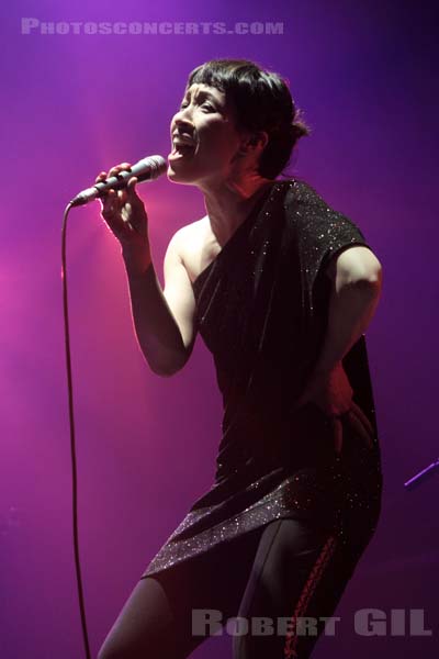 LITTLE DRAGON - 2010-11-23 - PARIS - Zenith - 